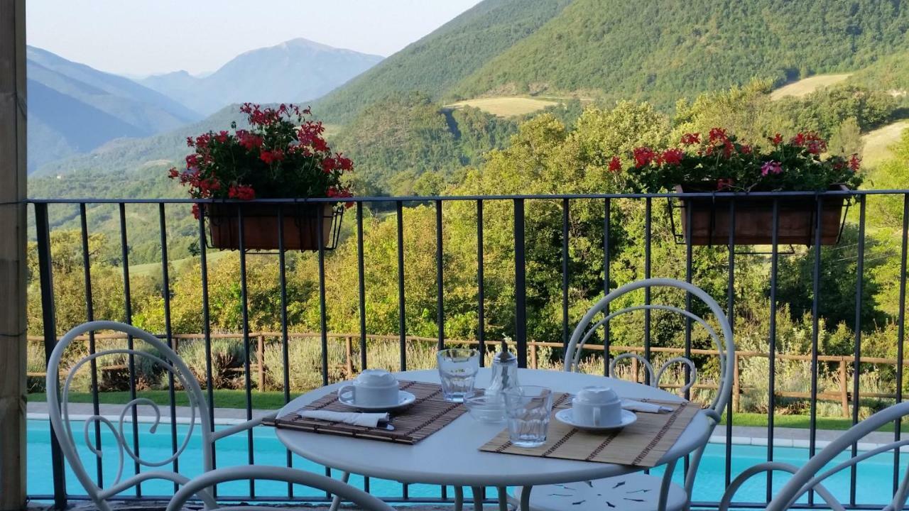 Agriturismo Roccagelli Vallo di Nera Buitenkant foto
